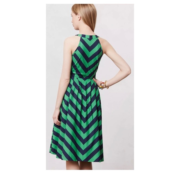 Girls From Savoy Anthropologie | Retro Fit & Flare Emerald Ripple Midi Dress | 6 - Picture 2 of 13